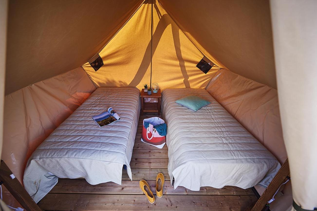 Camping Porte Des Alpilles By M.A Destination Glamping Saint-Etienne-du-Gres Exterior photo